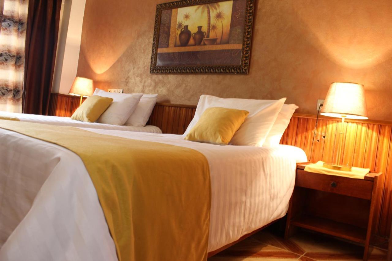 Hotel El Hayat บัตนา ภายนอก รูปภาพ