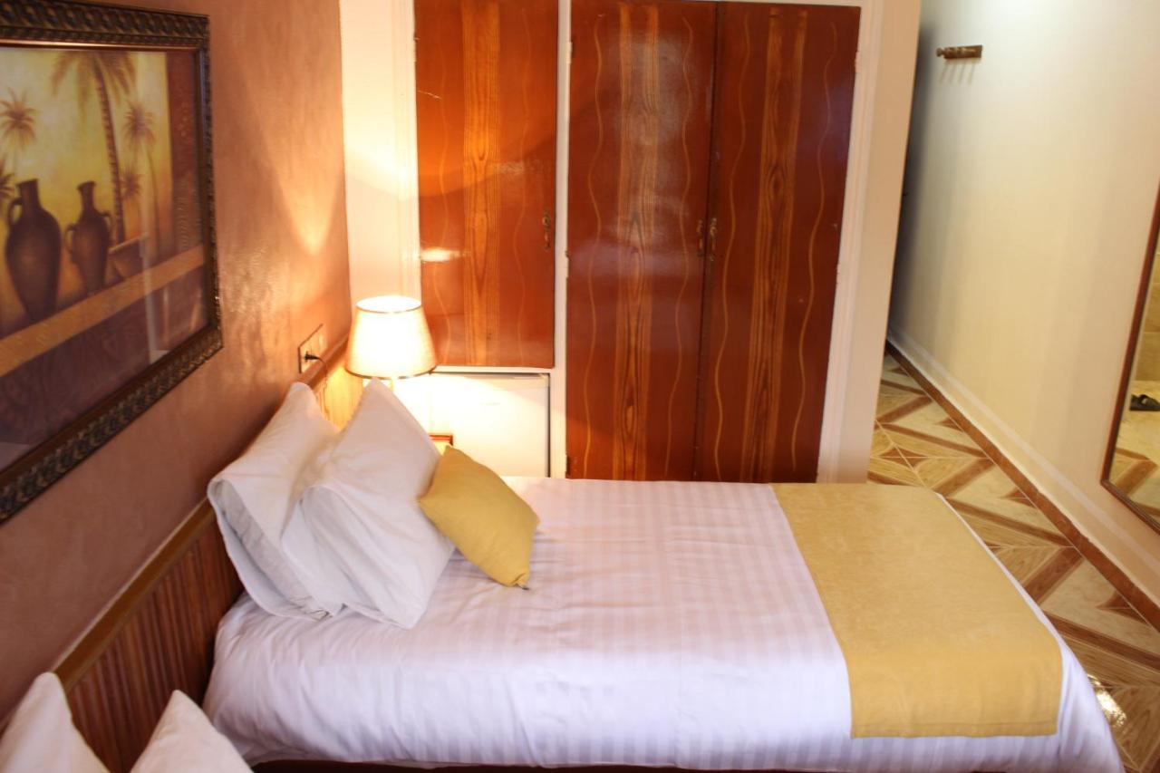 Hotel El Hayat บัตนา ภายนอก รูปภาพ
